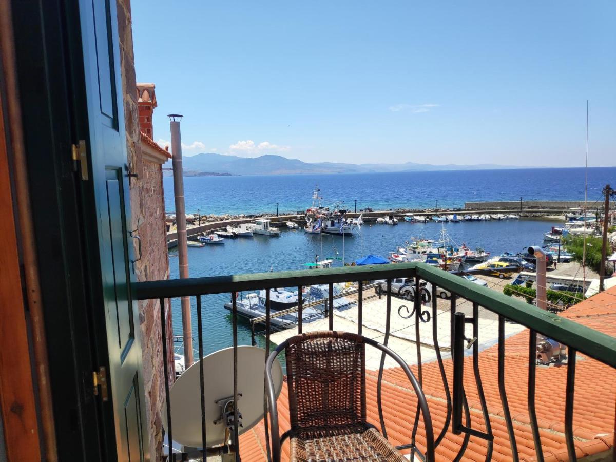 Вилла Harbour View House Митимна Экстерьер фото
