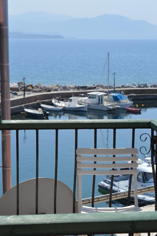 Вилла Harbour View House Митимна Экстерьер фото